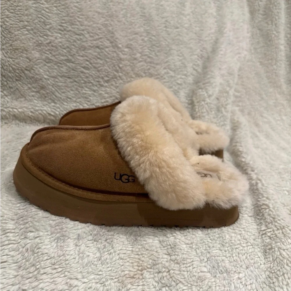 UGG slippers - Picture 6 of 6